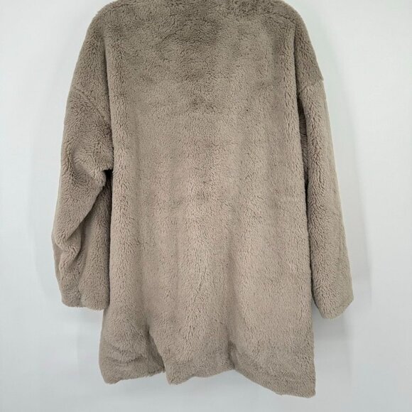 Listicle Women's Faux Fur Coat size Medium Light gray open - Picture 7 of 7